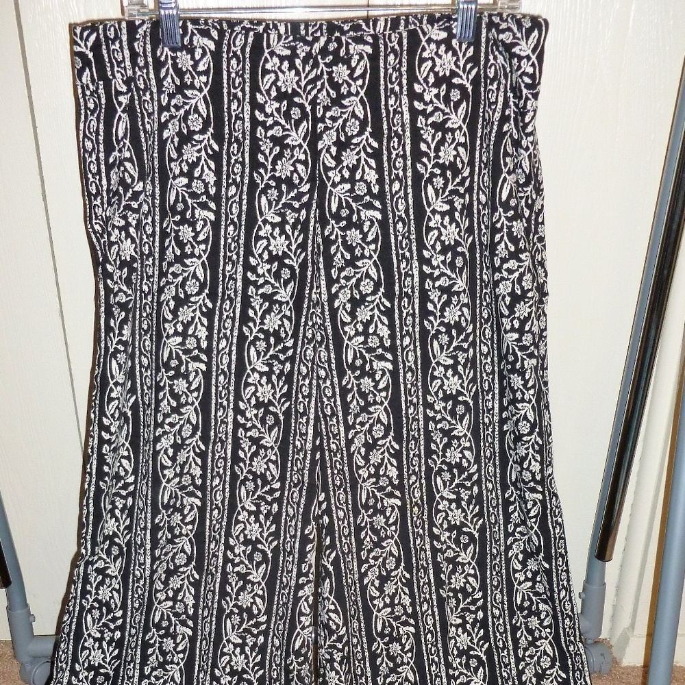 Black & White Floral Wide Leg Dress Pants